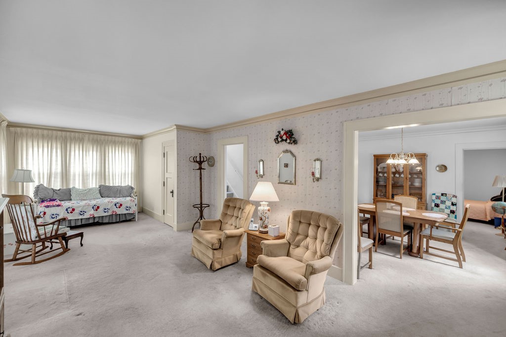 405 North Summit Avenue Decatur, IL 62522 - Photo 6 of 38 Gallery Image 6