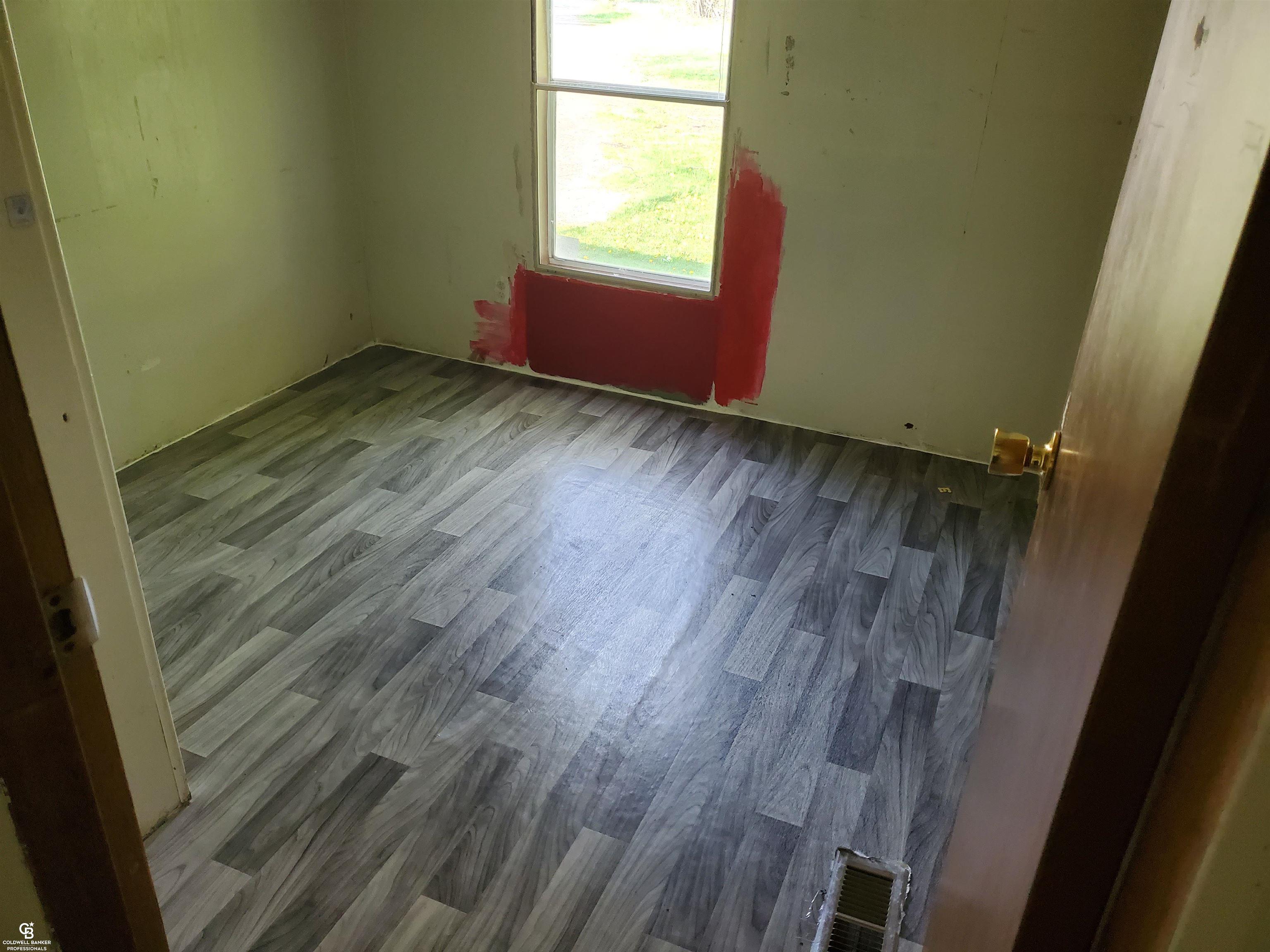 8222 Jorden Road Yale, MI 48097 - Photo 11 of 14