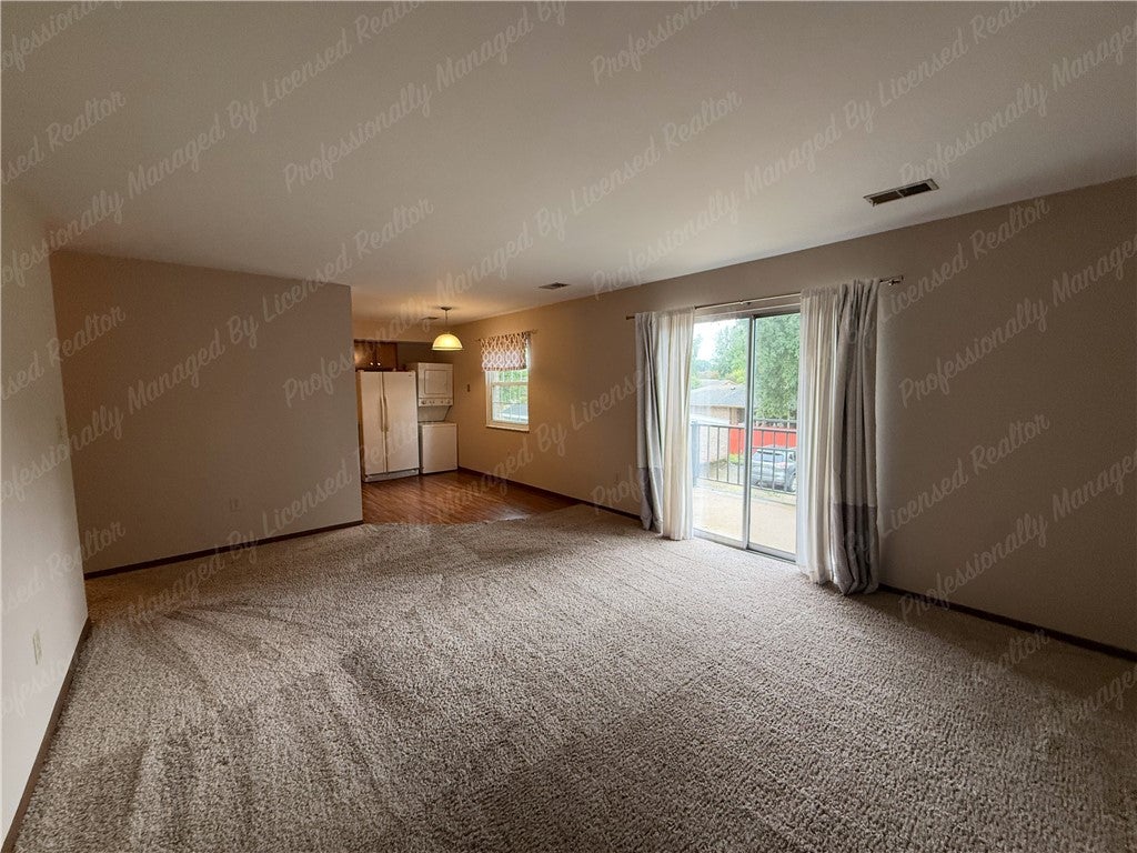 290 East Alex Bell Road, Unit 4 Dayton, OH 45459 - Photo 19 of 32 Gallery Image 19