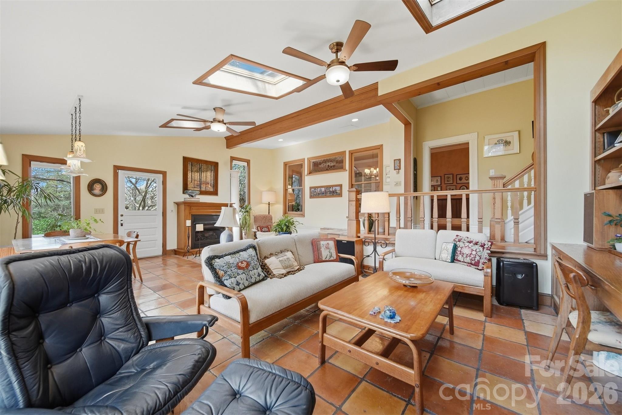 321 9th Street Northwest Hickory, NC 28601 - Photo 12 of 48