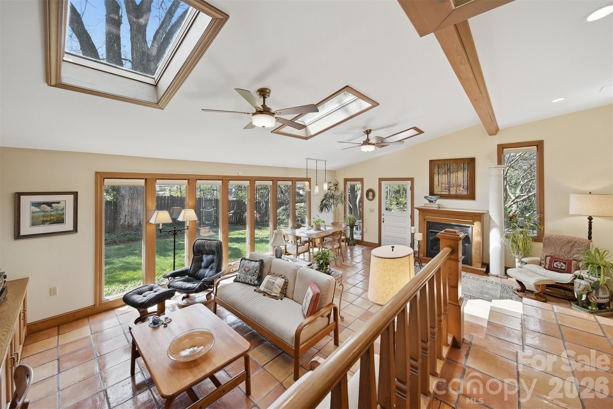 321 9th Street Northwest Hickory, NC 28601 - Photo 13 of 48