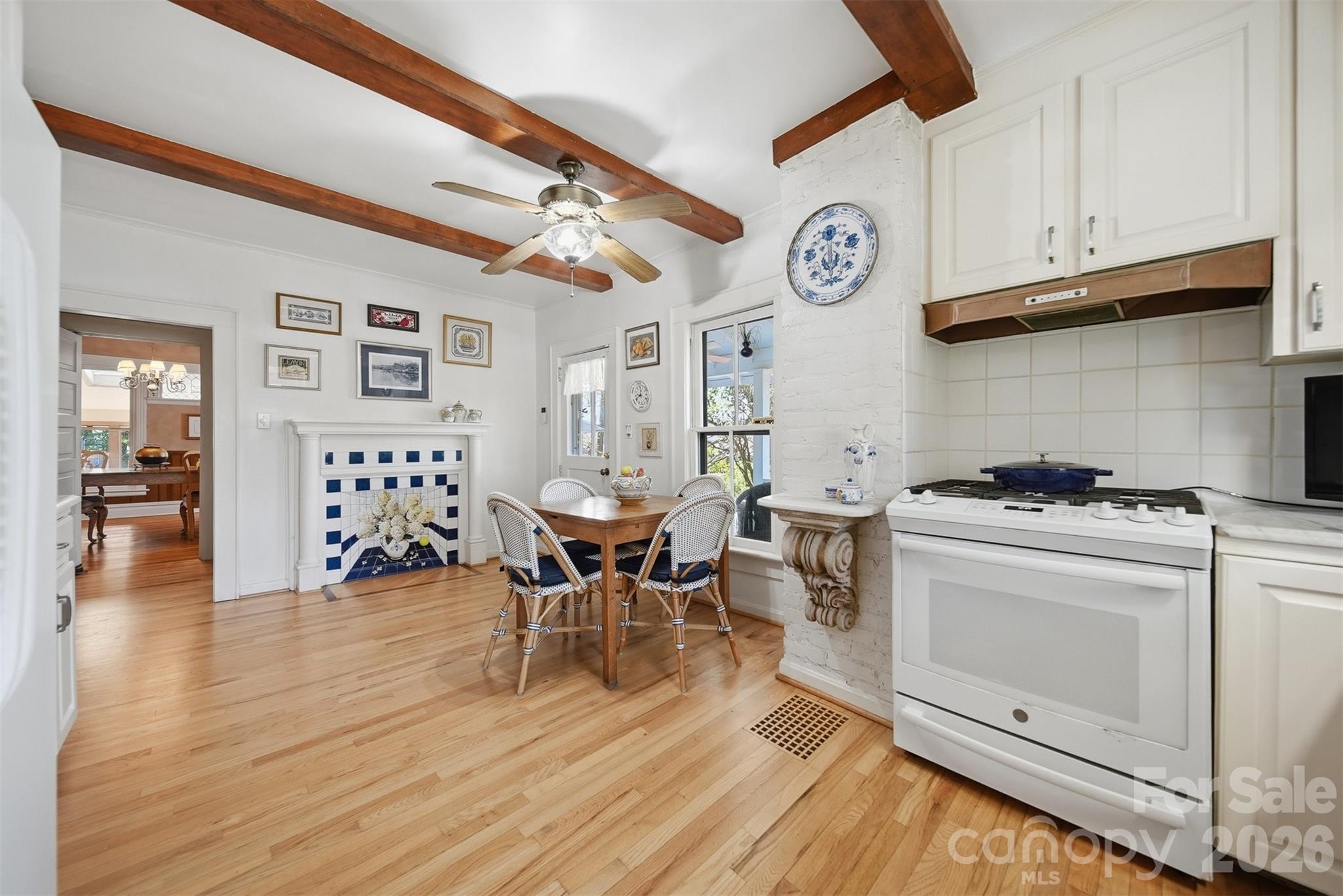 321 9th Street Northwest Hickory, NC 28601 - Photo 25 of 48