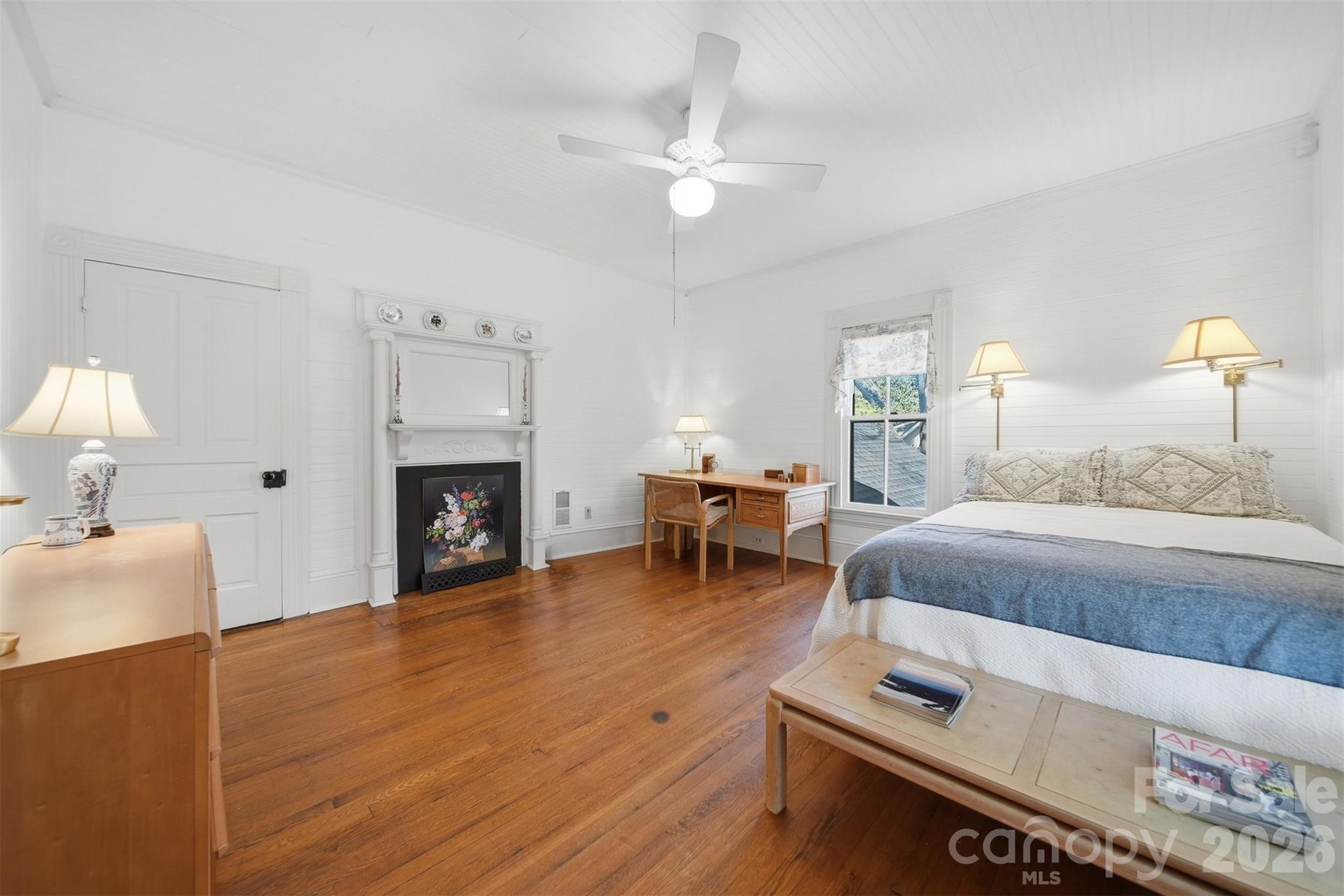 321 9th Street Northwest Hickory, NC 28601 - Photo 27 of 48