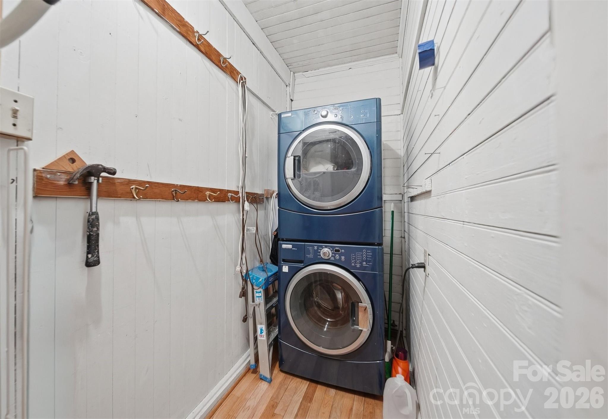 321 9th Street Northwest Hickory, NC 28601 - Photo 36 of 48