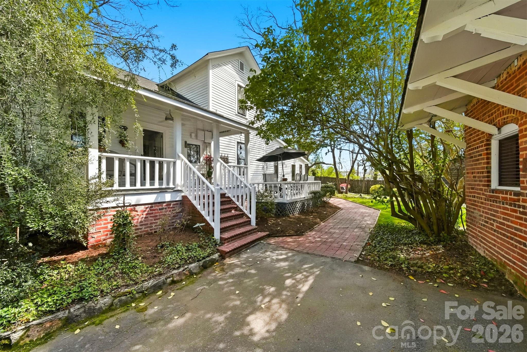 321 9th Street Northwest Hickory, NC 28601 - Photo 37 of 48