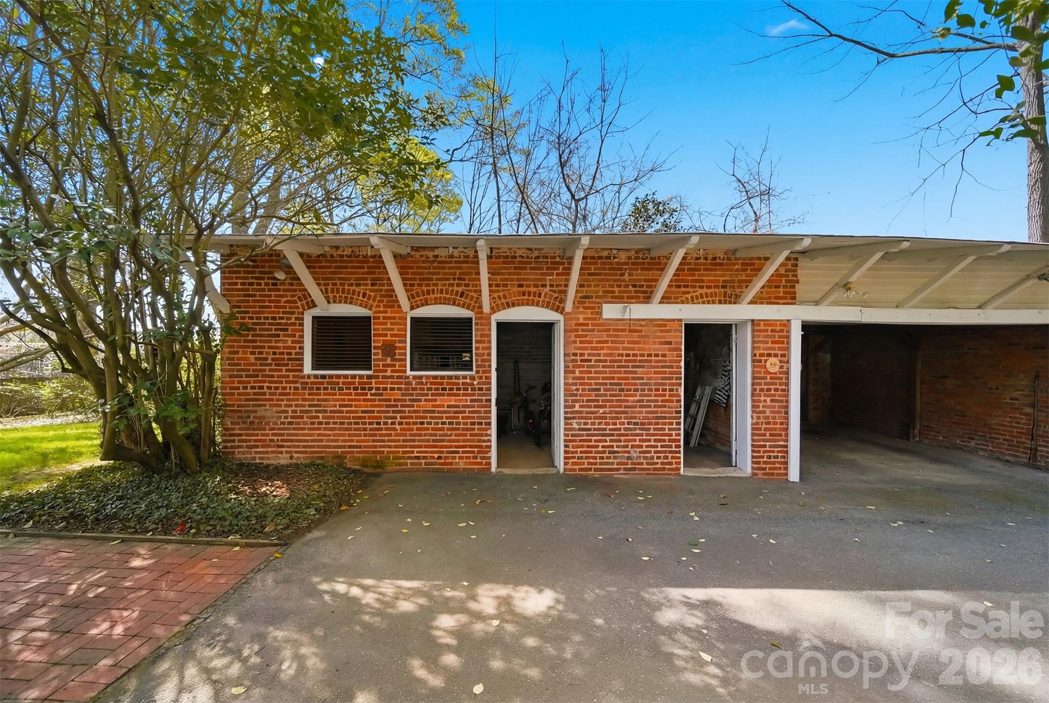 321 9th Street Northwest Hickory, NC 28601 - Photo 44 of 48