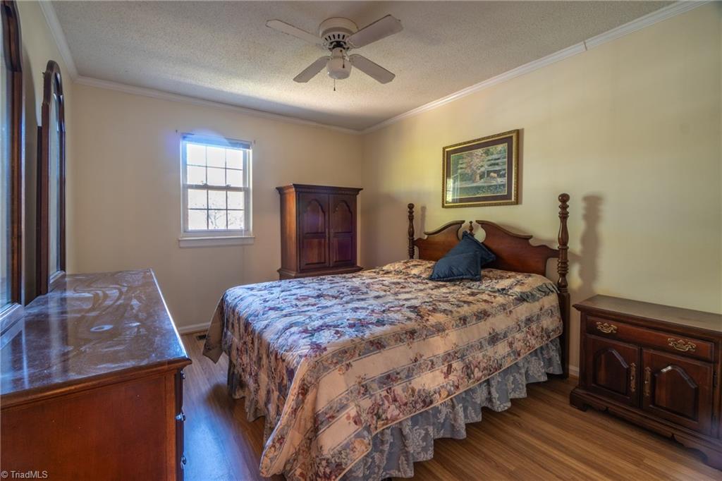 5743 Bramblegate Road, Unit D Greensboro, NC 27409 - Photo 12 of 25 Gallery Image 12