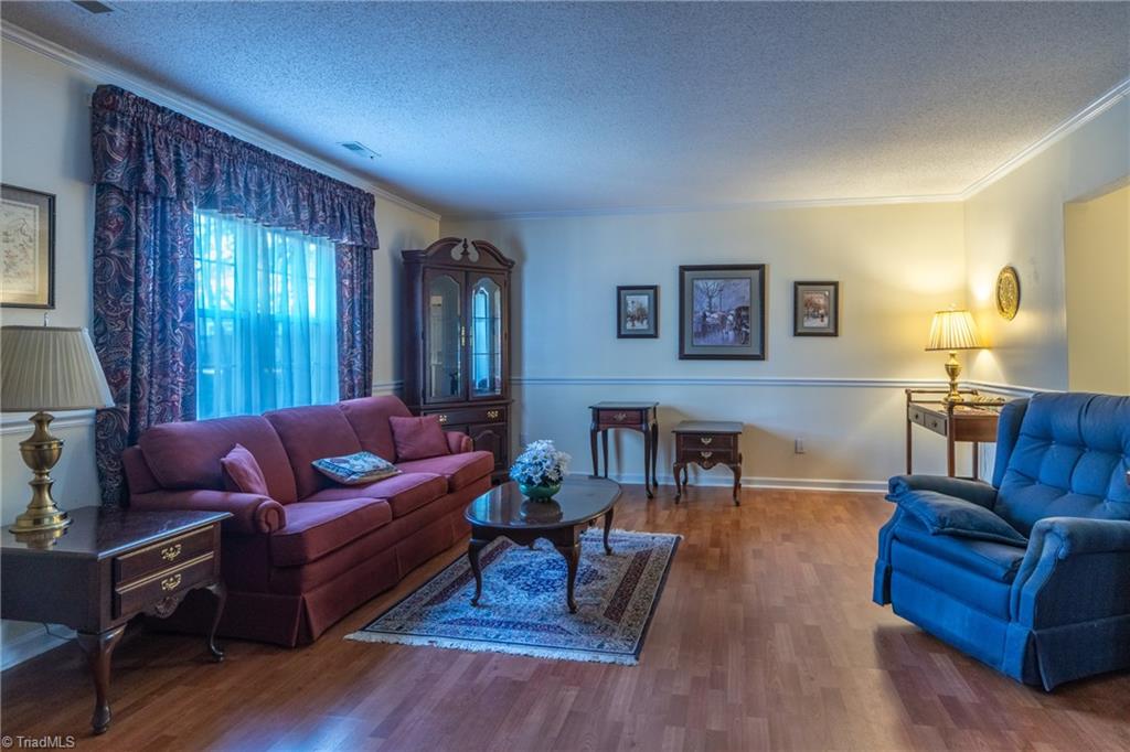 5743 Bramblegate Road, Unit D Greensboro, NC 27409 - Photo 4 of 25 Gallery Image 4
