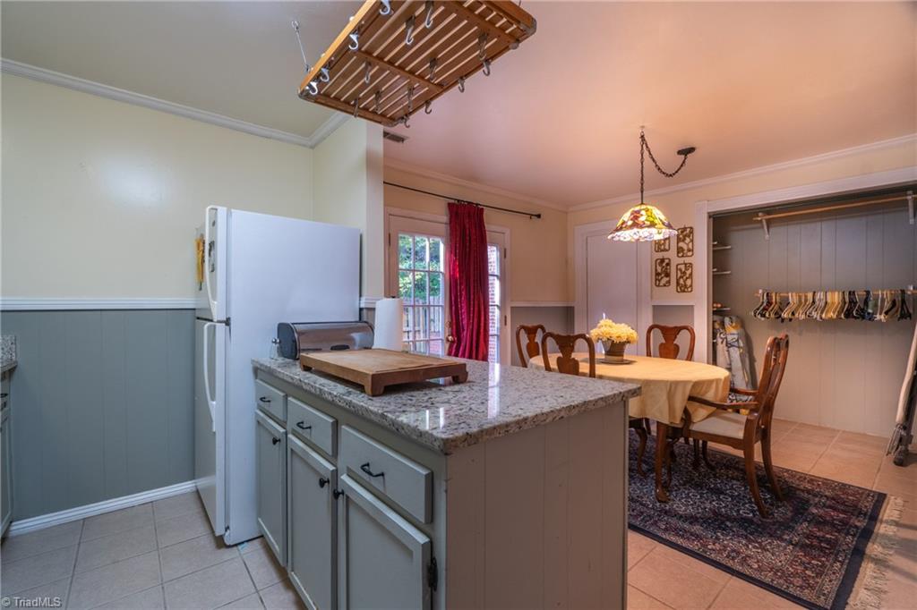 5743 Bramblegate Road, Unit D Greensboro, NC 27409 - Photo 8 of 25 Gallery Image 8