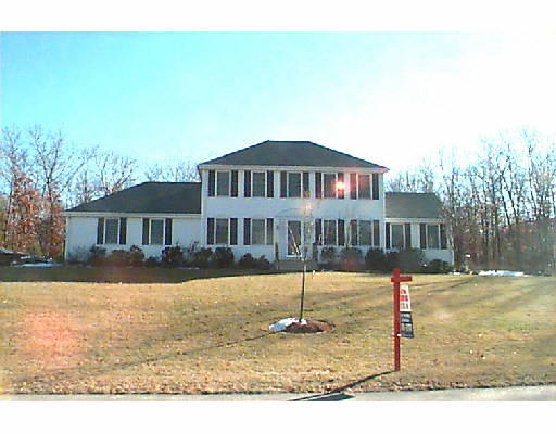 27 Chamberlain Road Uxbridge, MA 01569 - Photo 1 of 1 Gallery Image 1