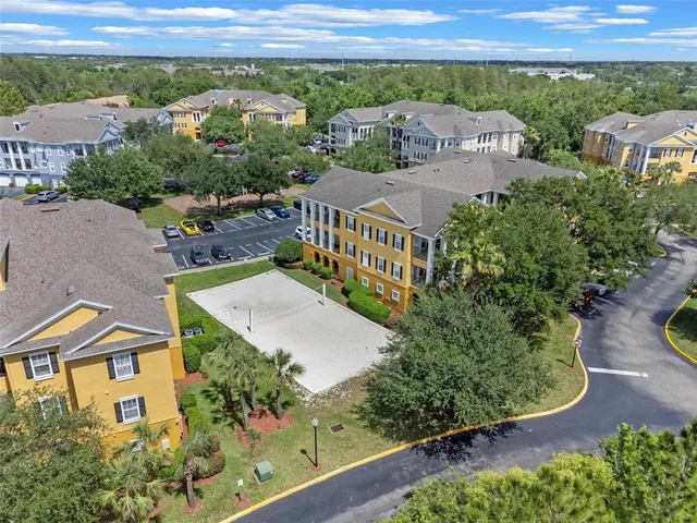 $175,000 | 3561 Conroy Road, Unit 216, Orlando, FL 32839