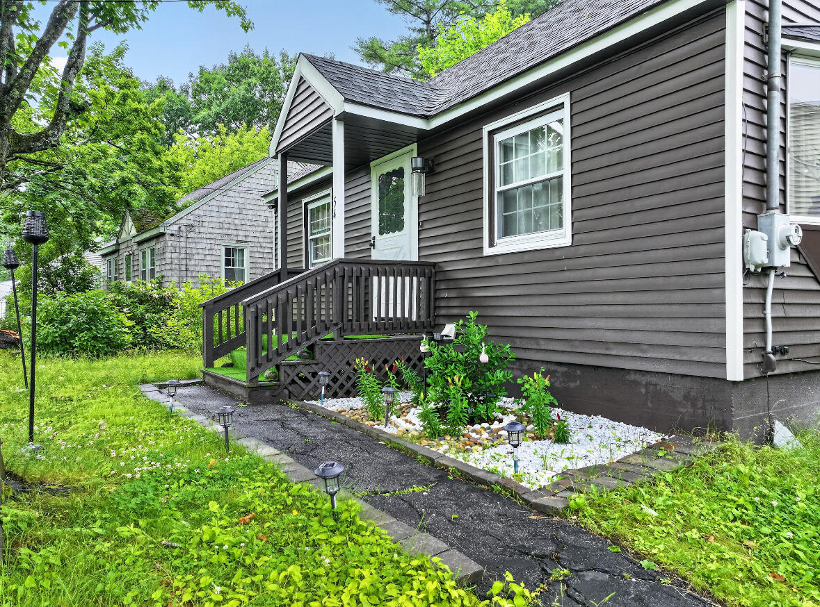 54 Pride Street Westbrook, ME 04092 - Photo 3 of 25 IMG_1937