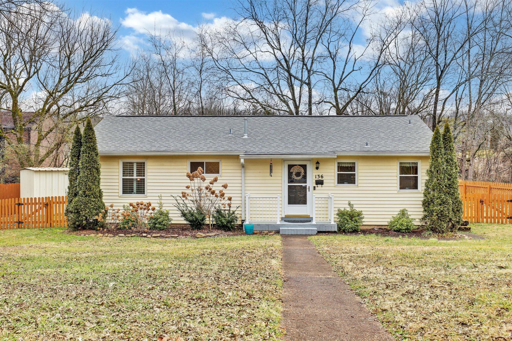 136 East Arrowwood Road Oak Ridge, TN 37830 - Photo 1 of 27 01-IMG_8833