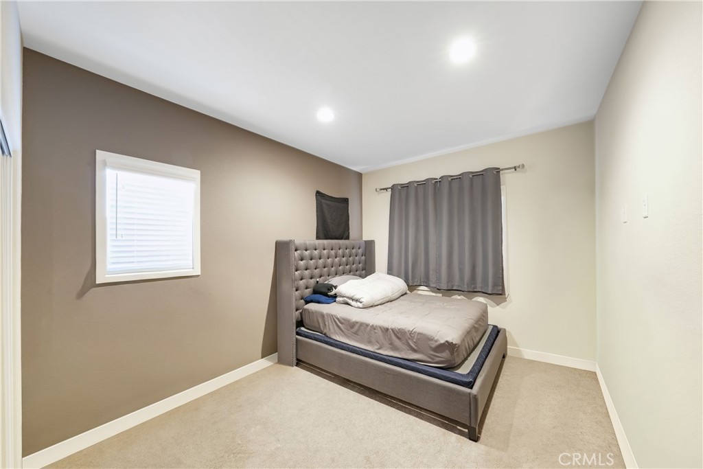 2728 West Ball Road Anaheim, CA 92804 - Photo 21 of 30