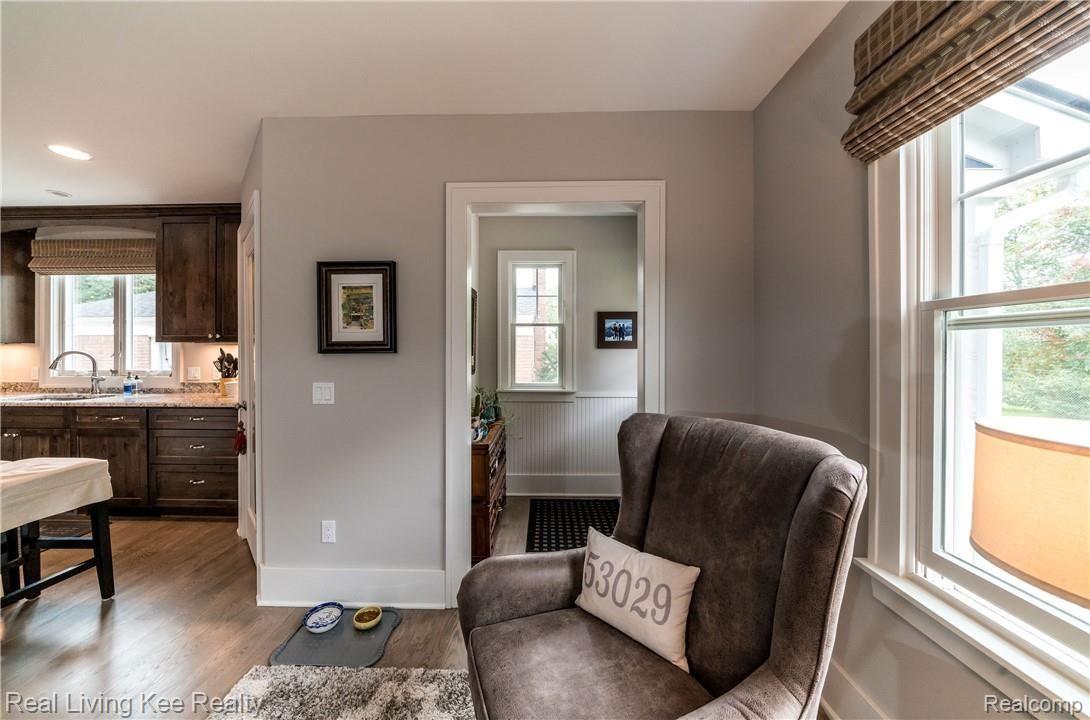 211 North Alice Avenue Rochester, MI 48307 - Photo 18 of 42 breakfast nook and kitchen lead to mud room