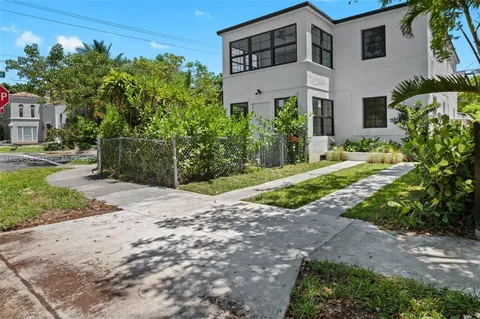 $1,795,000 | 4222 Northeast 1st Avenue, Miami, FL 33137