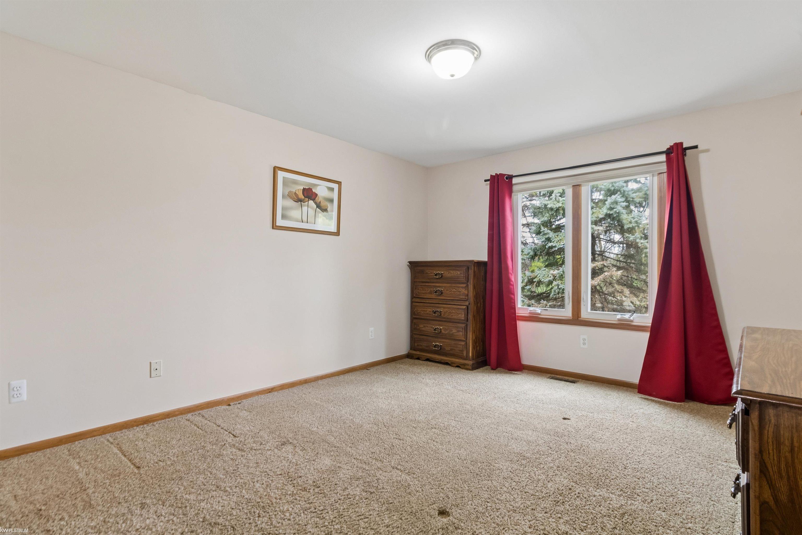 16231 Pine Ridge Drive North Fraser, MI 48026 - Photo 21 of 34