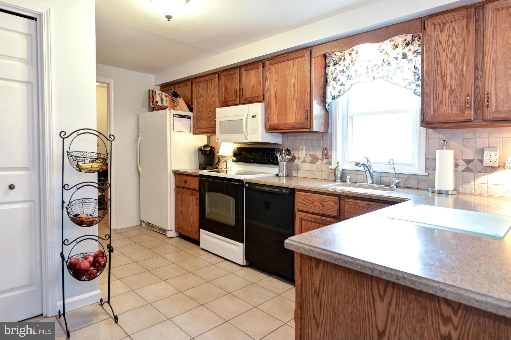 221 Walnut Garden Road Rising Sun, MD 21911 - Photo 16 of 30 Kitchen