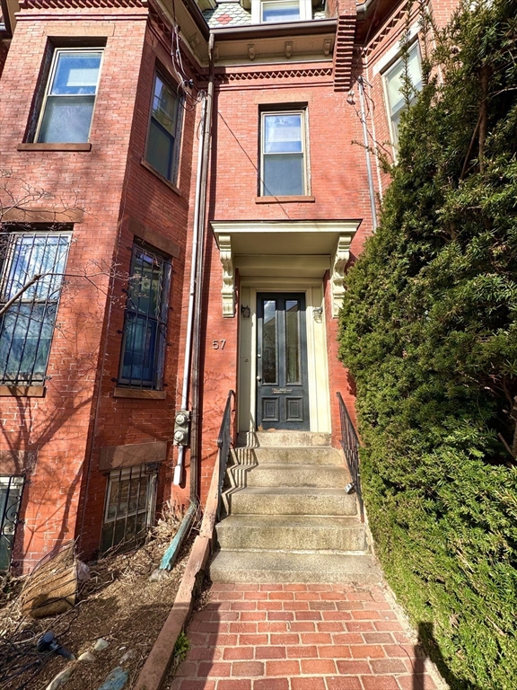 57 Fort Avenue, Unit 2 Boston, MA 02119 - Photo 1 of 15