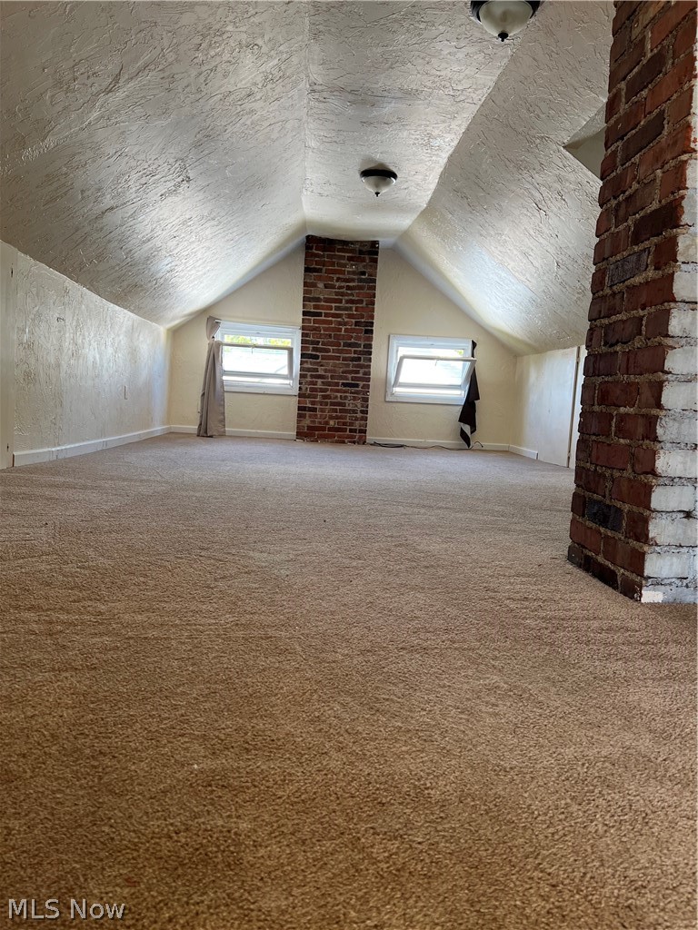 2087 North Taylor Road Cleveland Heights, OH 44112 - Photo 9 of 17 Third floor bonus room