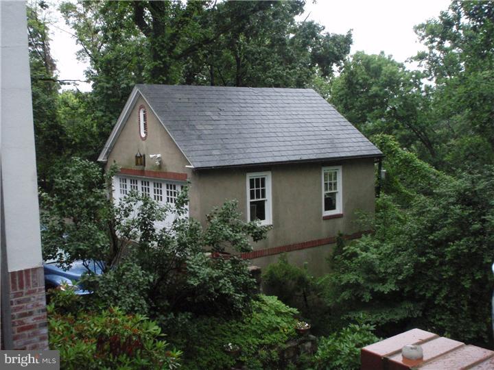 1700 Hill Road Reading, PA 19602 - Photo 22 of 25 Garage
