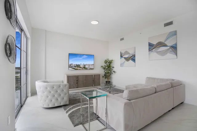 $11,000 | 155 East Boca Raton Road, Unit 1116, Boca Raton, FL 33432