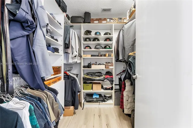 $700,000 | Forest Ridge, Davie, FL 33328