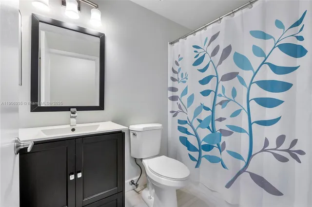 $700,000 | Forest Ridge, Davie, FL 33328