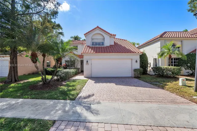 $700,000 | Forest Ridge, Davie, FL 33328