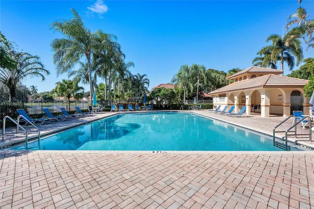 $700,000 | Forest Ridge, Davie, FL 33328