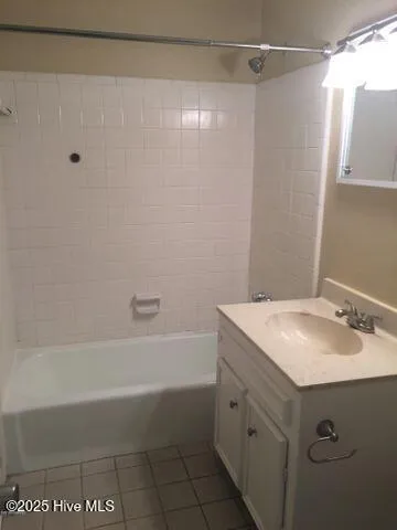 $1,000 | 3000 Golden Road, Unit 31, Greenville, NC 27858