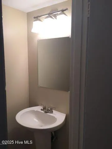 $1,000 | 3000 Golden Road, Unit 31, Greenville, NC 27858