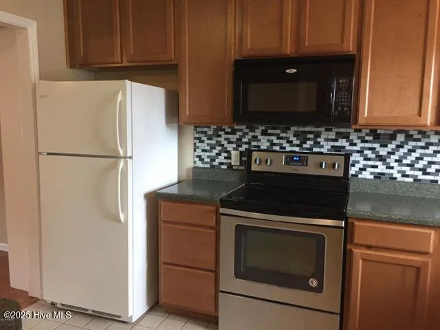 $1,000 | 3000 Golden Road, Unit 31, Greenville, NC 27858