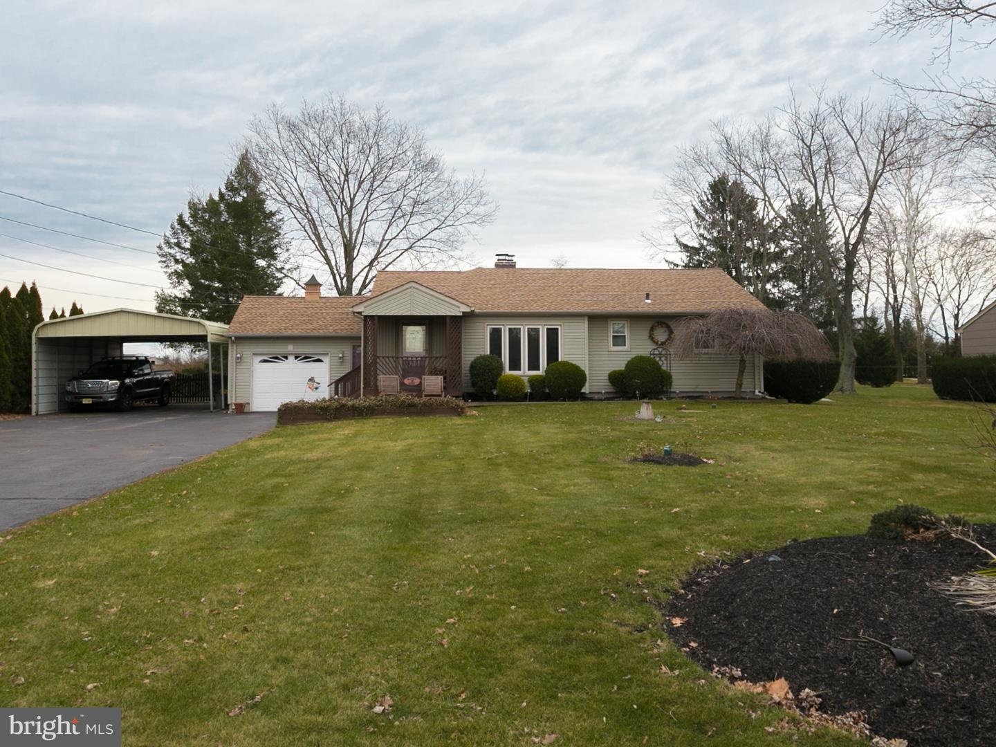 5020 Crosswicks Hamilton Square Road Hamilton, NJ 08620 - Photo 2 of 25 Front Yard