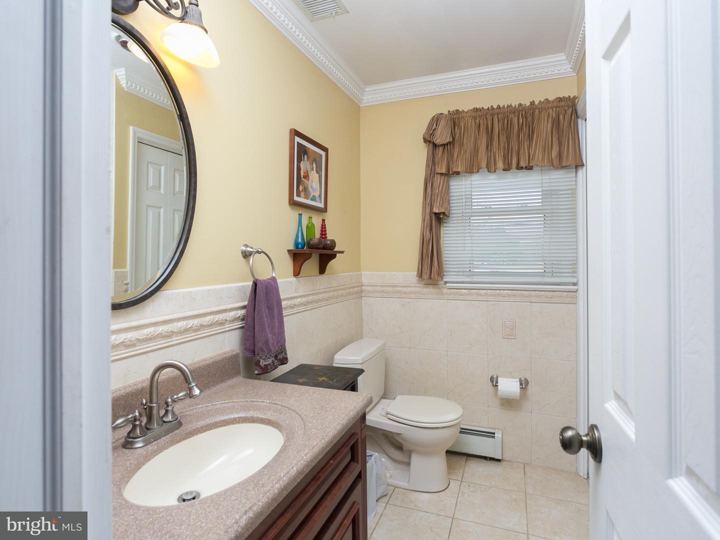 5020 Crosswicks Hamilton Square Road Hamilton, NJ 08620 - Photo 20 of 25 Bathroom
