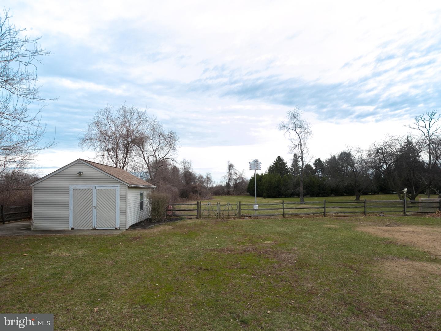 5020 Crosswicks Hamilton Square Road Hamilton, NJ 08620 - Photo 23 of 25 Back Yard
