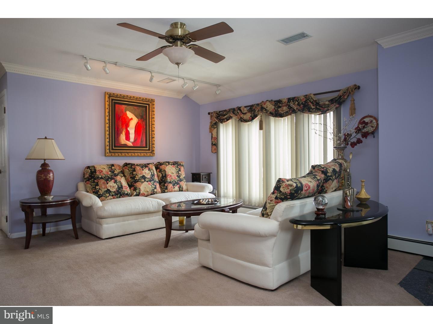 5020 Crosswicks Hamilton Square Road Hamilton, NJ 08620 - Photo 6 of 25 Living Room