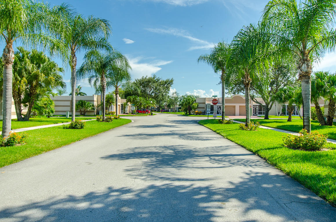 9215 Flynn Circle, Unit 3 Boca Raton, FL 33496 - Photo 2 of 52 9215 Flynn Circle Small 72p-2