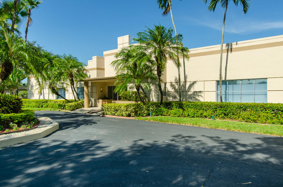 9215 Flynn Circle, Unit 3 Boca Raton, FL 33496 - Photo 45 of 52 9215 Flynn Circle Small 72p-7