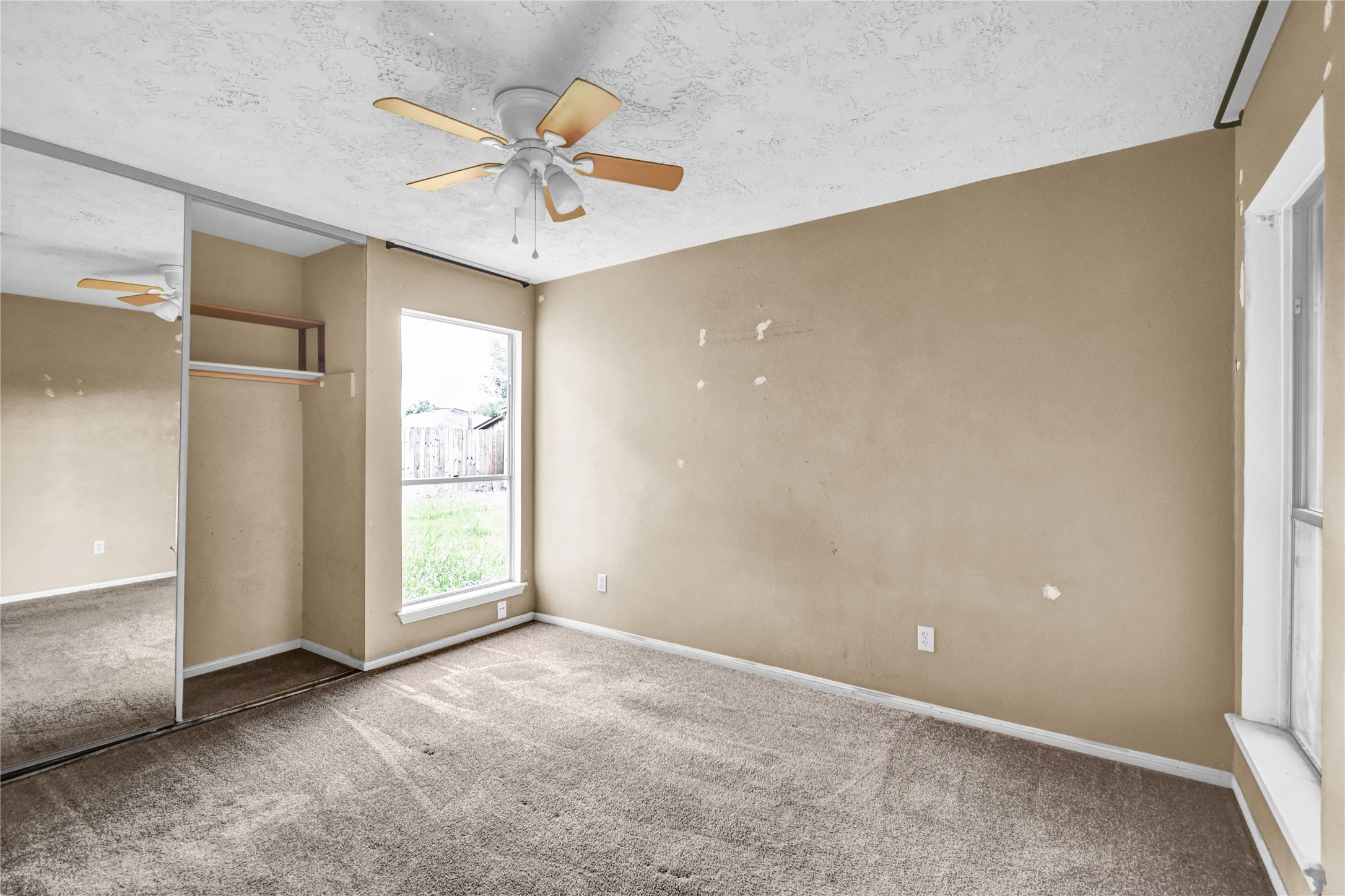 3 Chuckwagon Court Angleton, TX 77515 - Photo 19 of 28