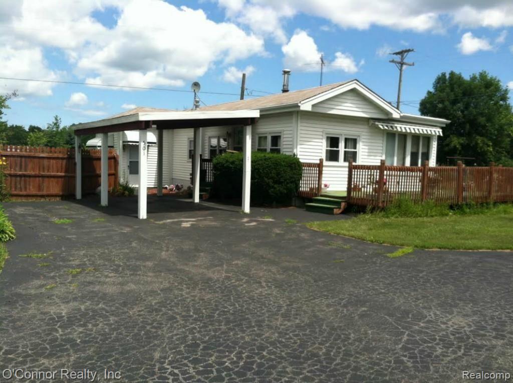 501 Wadhams Road St. Clair, MI 48079 - Photo 1 of 13 501 Wadhams - front.jpg