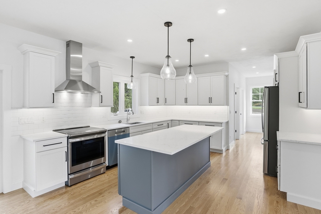 294 Salem Road Dracut, MA 01826 - Photo 7 of 33