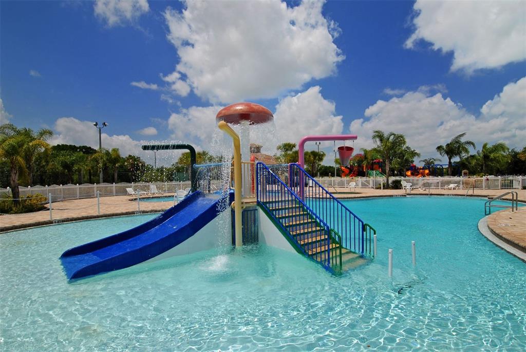 318 Ragdoll Run Bradenton, FL 34212 - Photo 65 of 87 a view of a park with entertaining space