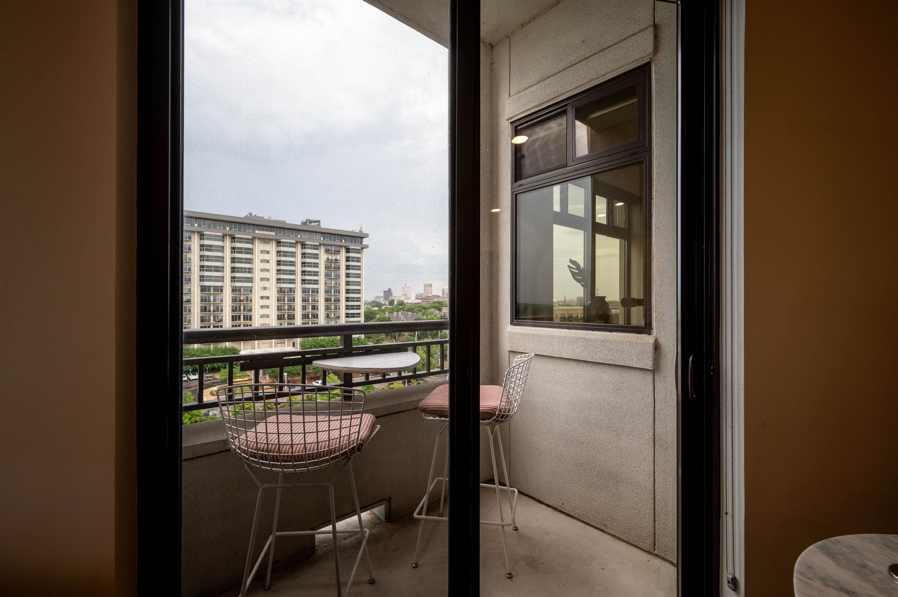 717 Riverside Drive, Unit 709 Memphis, TN 38103 - Photo 8 of 39