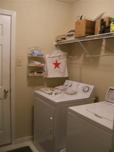 852 Eastmont Road Lexington, KY 40509 - Photo 13 of 19 Separate laundry room.