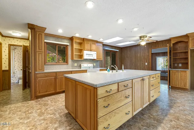 $650,000 | 3028 Ethan Lane, Raleigh, NC 27613