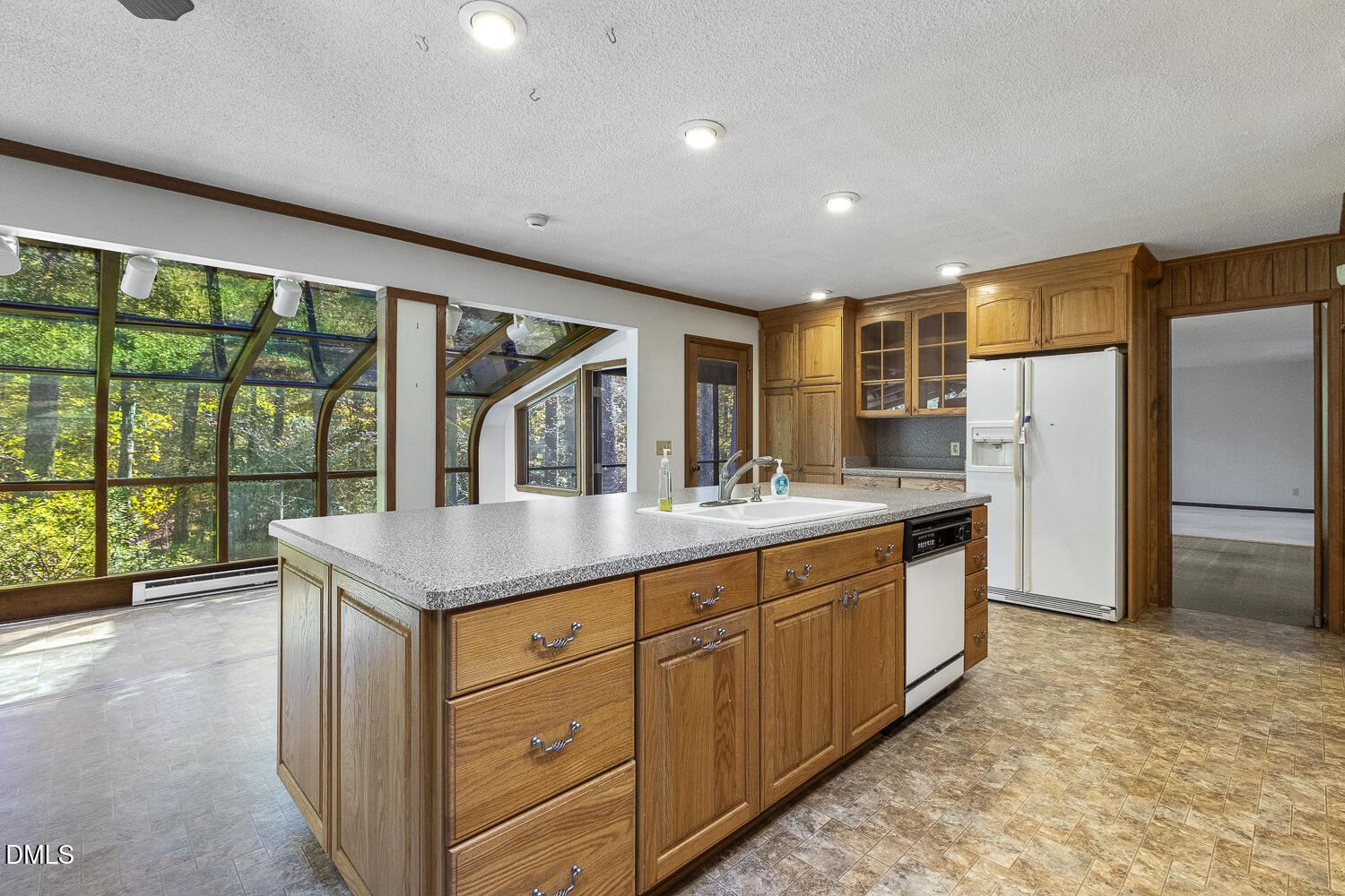 3028 Ethan Lane Raleigh, NC 27613 - Photo 5 of 58 022