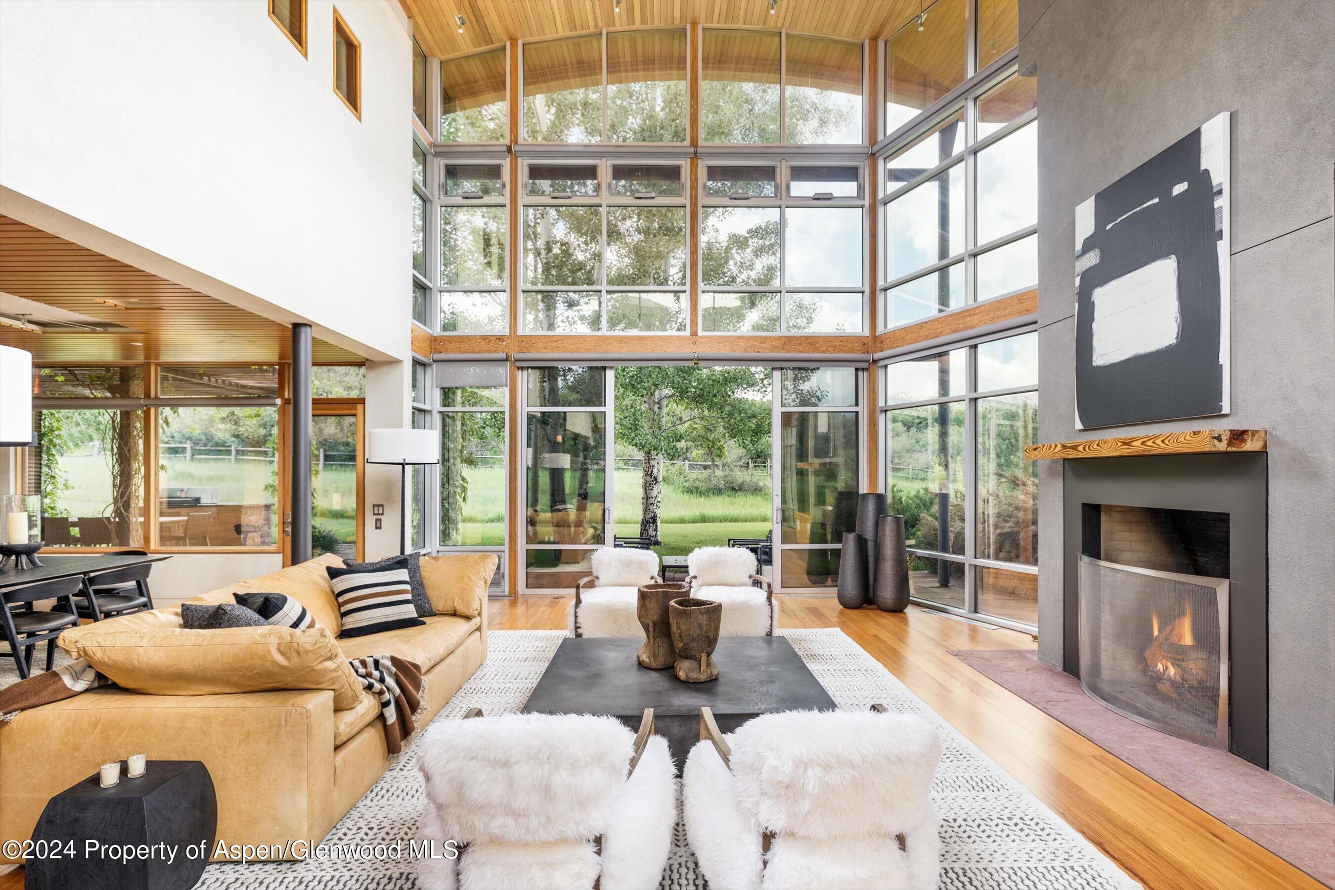 17-700NellErickson_HiRes_210625009