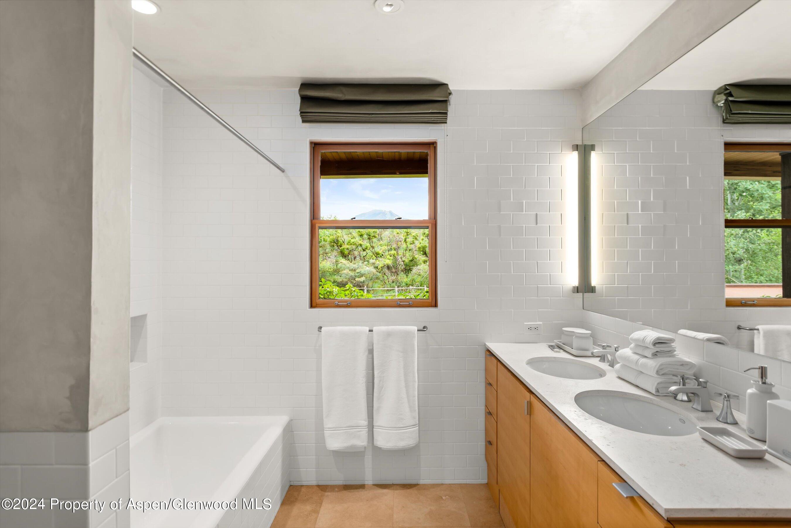 720 Nell Erickson Road Aspen, CO 81612 - Photo 19 of 36 07-700NellErickson_HiRes_21062507