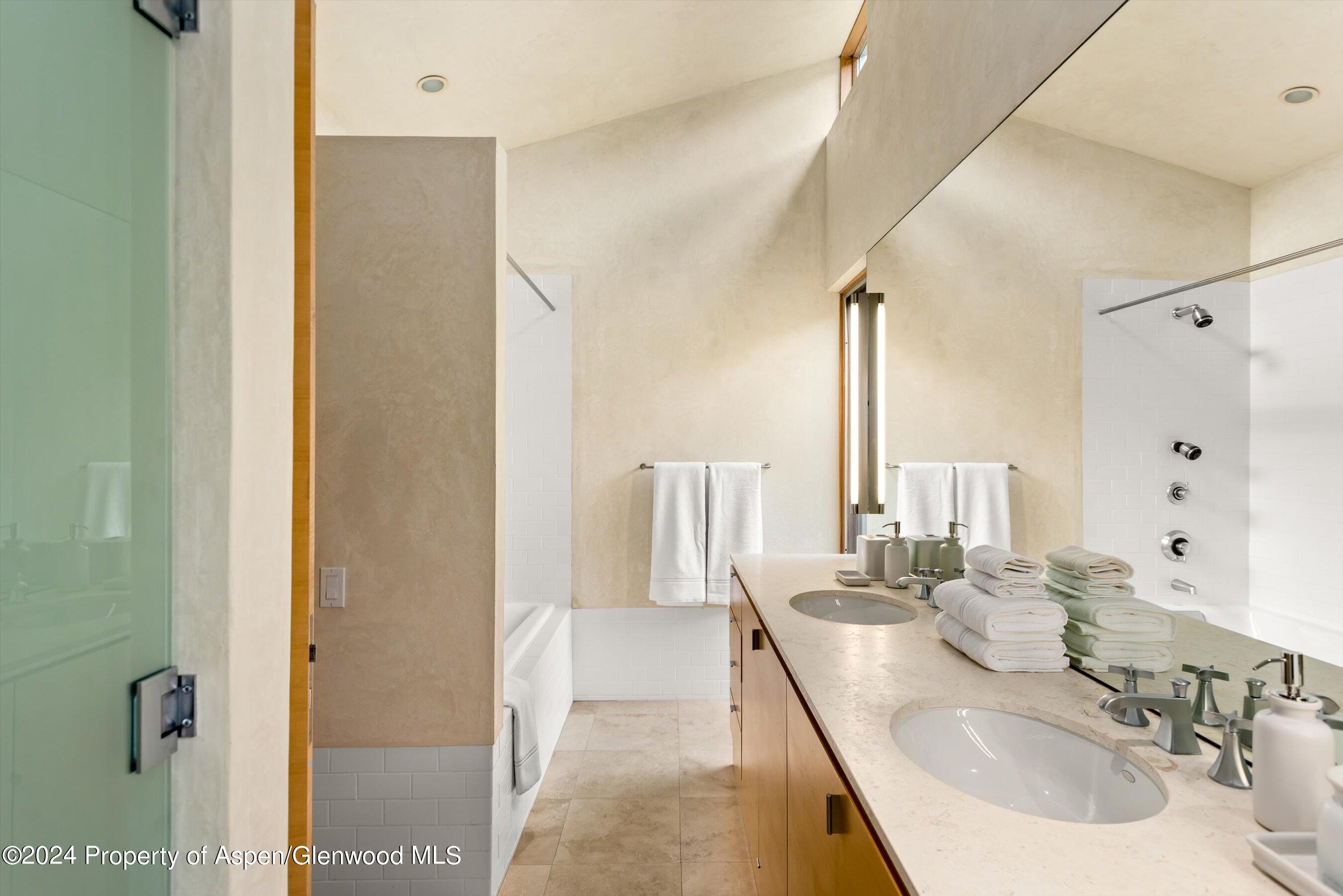 720 Nell Erickson Road Aspen, CO 81612 - Photo 23 of 36 05-700NellErickson_HiRes_21062505